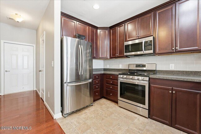 Building Photo - 14 Michael Dr