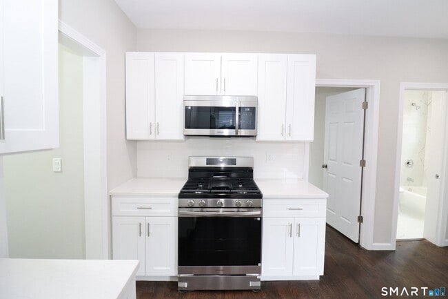 Building Photo - 354 Beechmont Ave