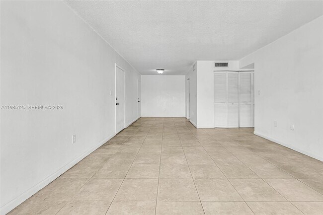 Building Photo - 7201 Miami Lakes Dr