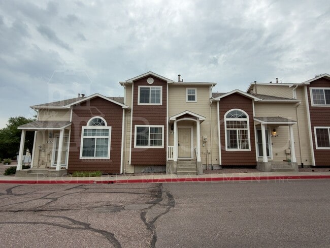 Building Photo - 2533 Mesa Springs View