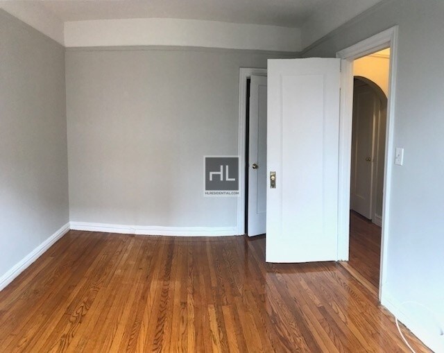 Building Photo - 48 STREET