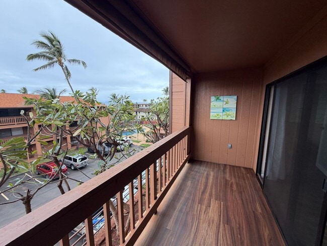 Building Photo - 3740 Lower Honoapiilani Rd