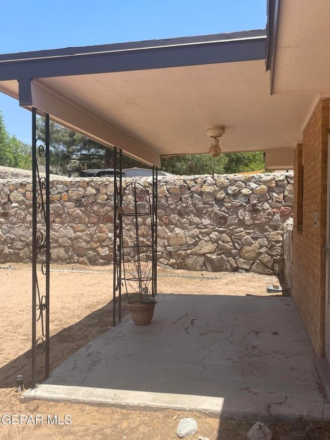 Building Photo - 761 Dorsey Dr