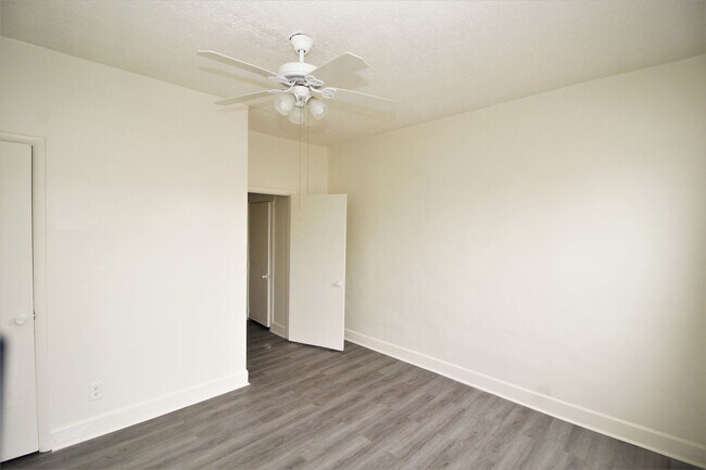 Building Photo - Nice EOG Coldstream Homestead Montebello 3bd/1ba w/ W/D! Available 6/15