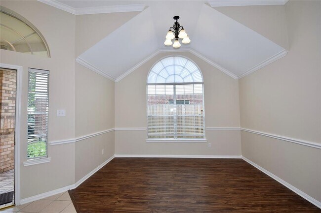 Building Photo - 2231 Oak Sand Dr