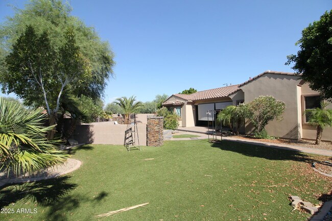 Building Photo - 3118 E Virgo Pl