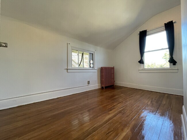 Building Photo - 5920 Chillum Plz NE