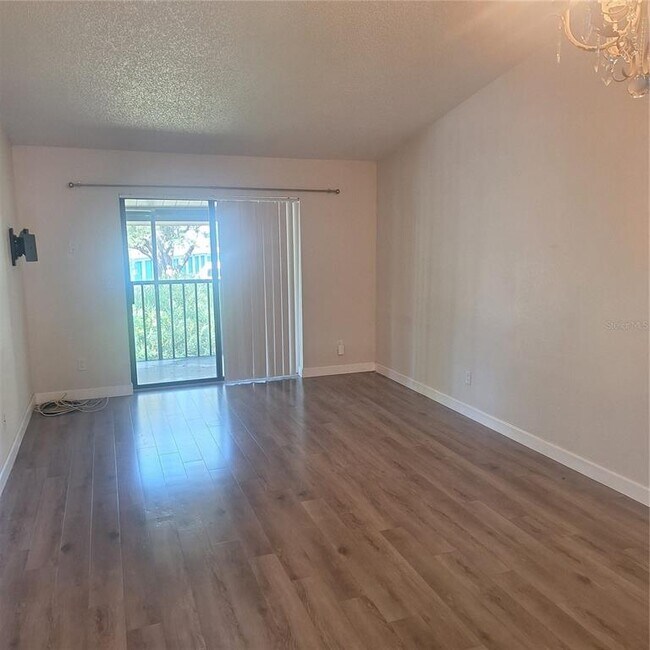 Building Photo - 2377 Lake Heather Heights Ct