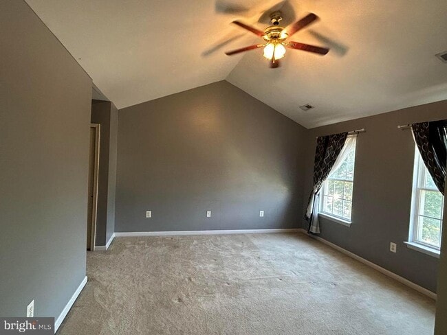 Building Photo - 13220 Willow Point Dr