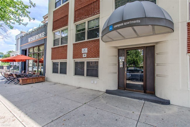 Building Photo - 1 br, 1 bath  - 4036 Walnut St  Apartments