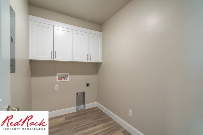 Building Photo - 517 N 480 W