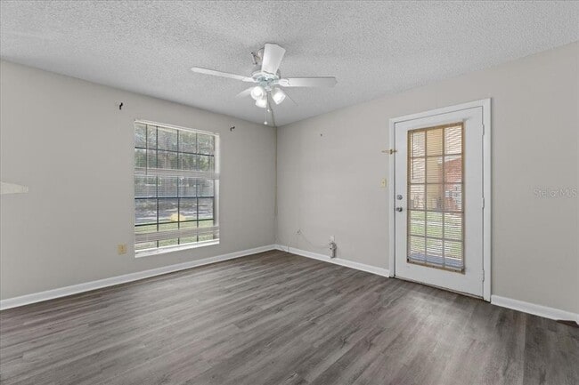 Building Photo - 8641 Fancy Finch Dr