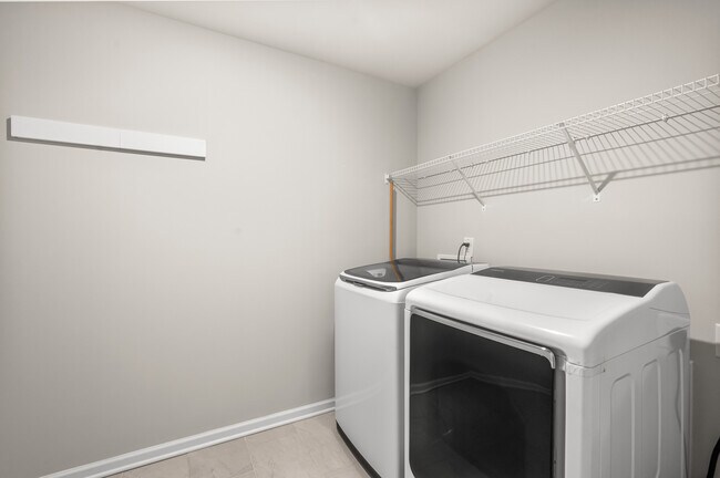 Building Photo - 4008 Passenger Pl
