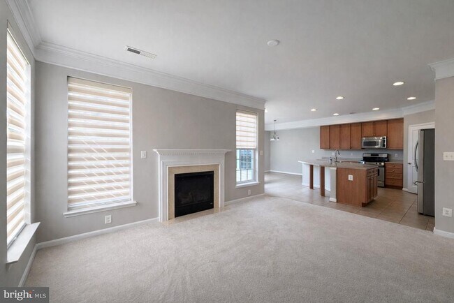 Building Photo - 12314 Tanalian Falls Ln