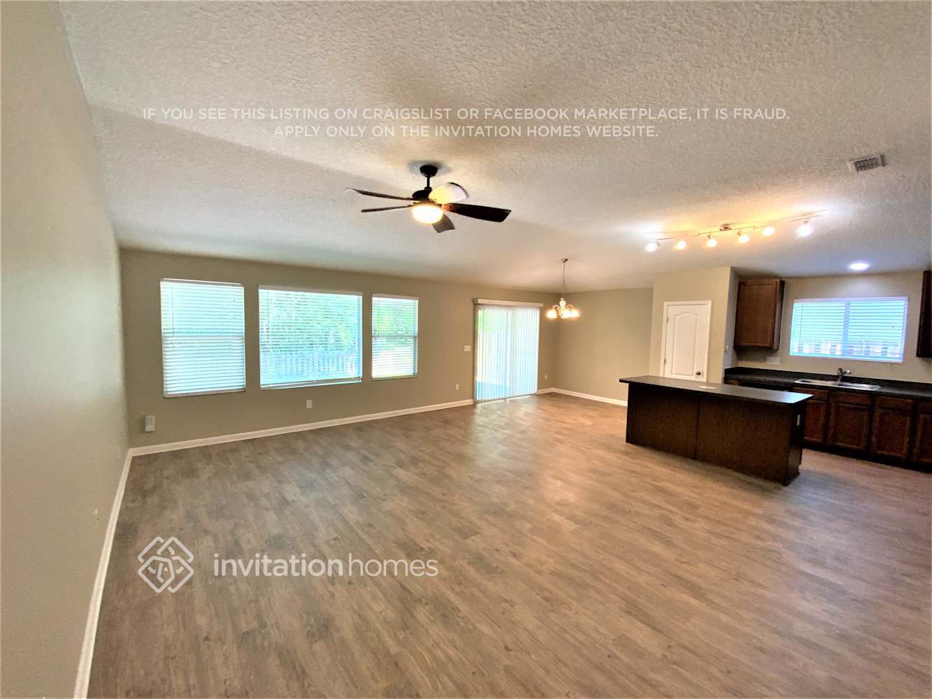 Building Photo - 12195 Jenny Oak Ct