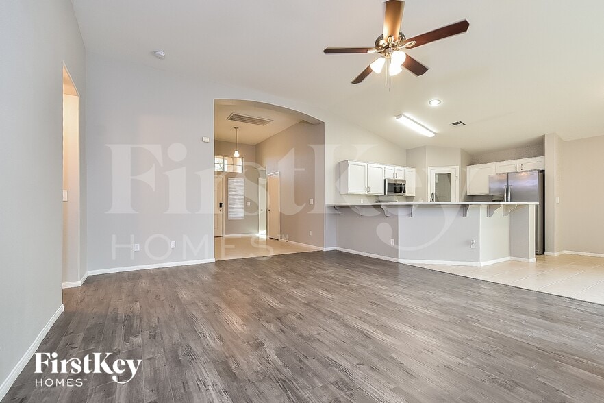 Building Photo - 7841 Olympus Ave