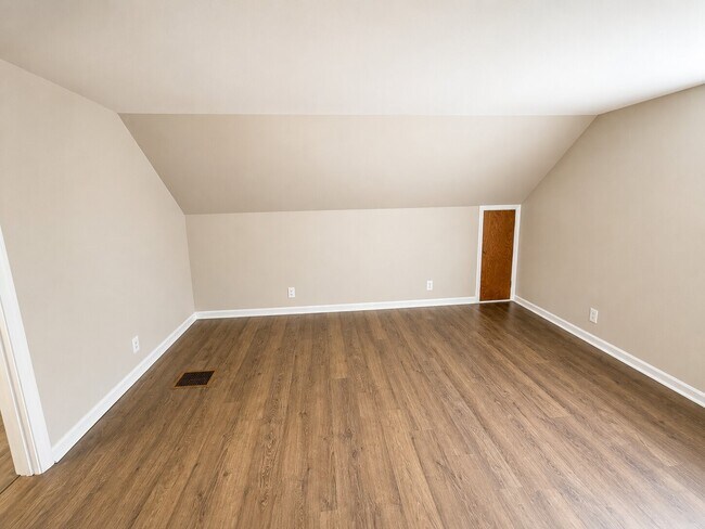 Building Photo - 509 Torrance Ave