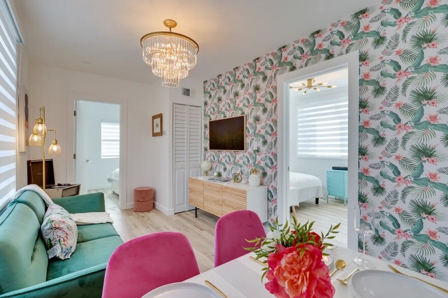 Building Photo - 1320 SW 11th St