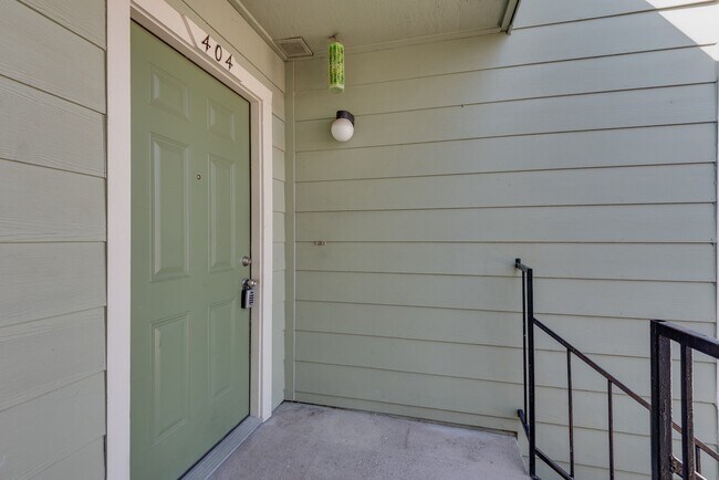 Building Photo - 14777 Wunderlich Dr
