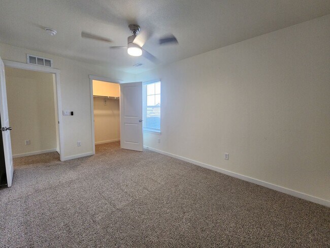 Building Photo - Stunning New Build In Wide Open Bennett!