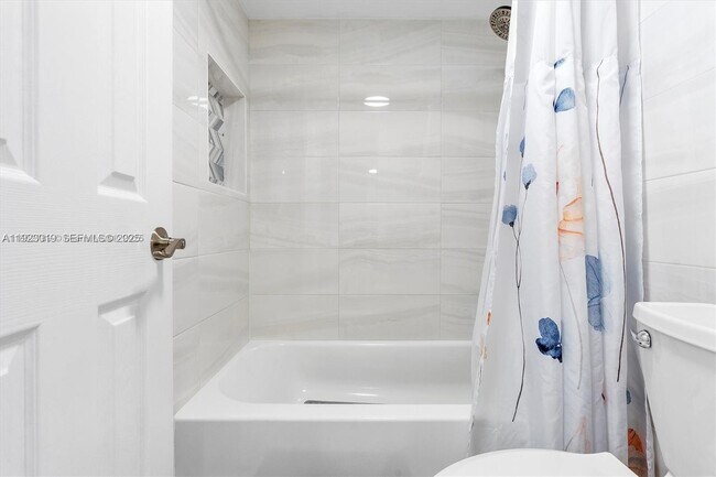 Building Photo - 8841 W Flagler St