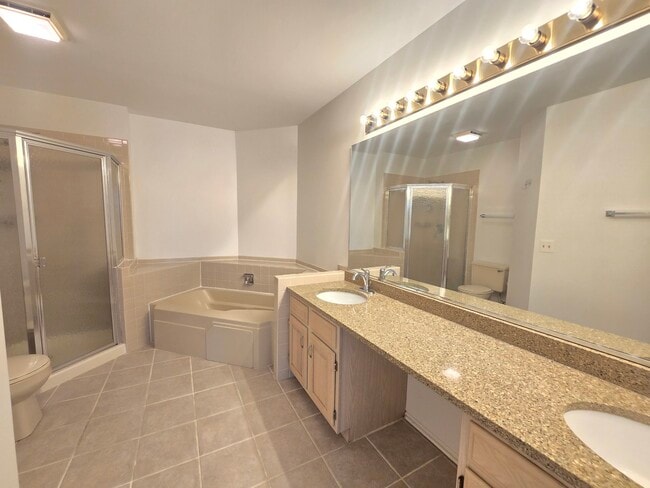 Building Photo - 109 Thistle Ct