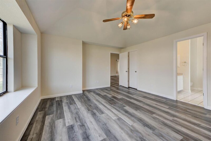 Building Photo - 8125 Jason Dr
