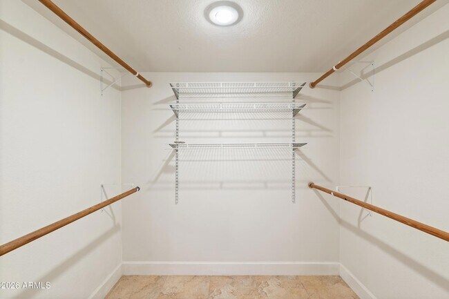 Building Photo - 10077 E Calle De Cielo Cir