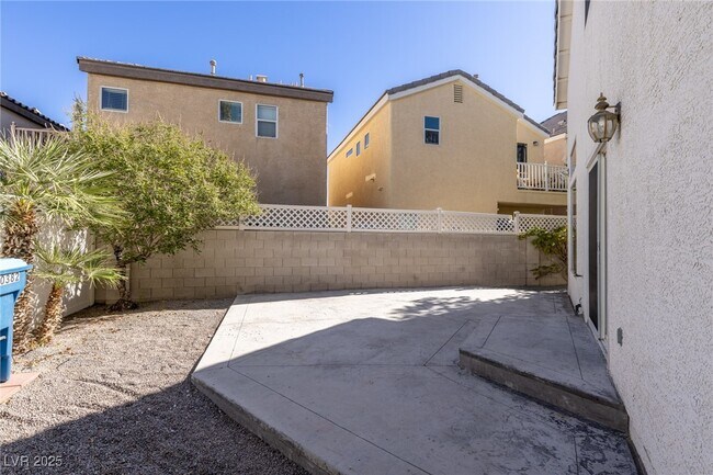 Building Photo - 10382 Cherry Brook St