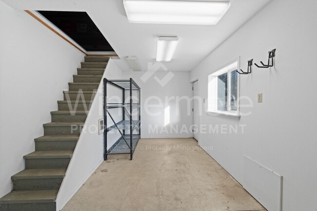 Building Photo - South Hill Charm