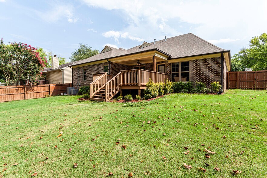 Building Photo - 9036 Breckenridge Cv