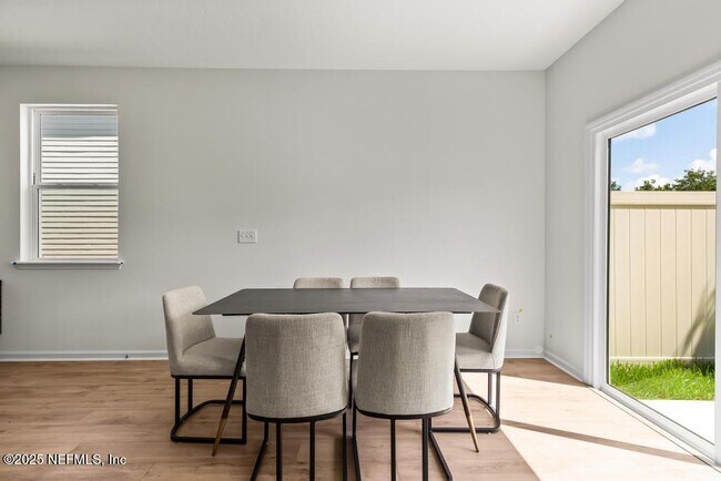 Building Photo - 125 Beach Palm Ct