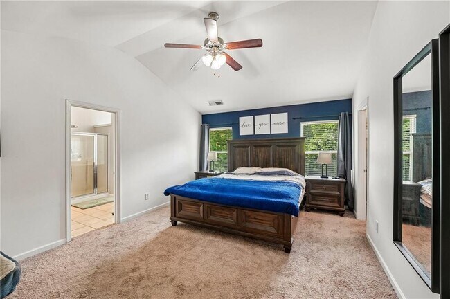 Building Photo - 6216 Oakdale Ridge Ct SE