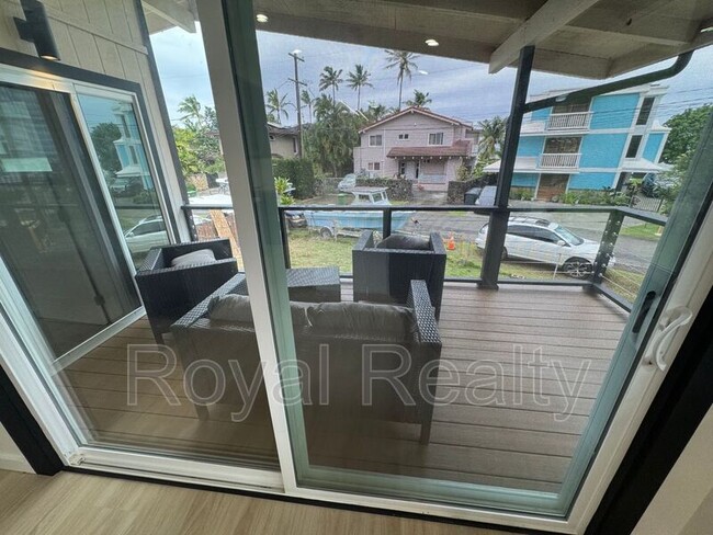 Building Photo - 47-230-230 Miomio Loop