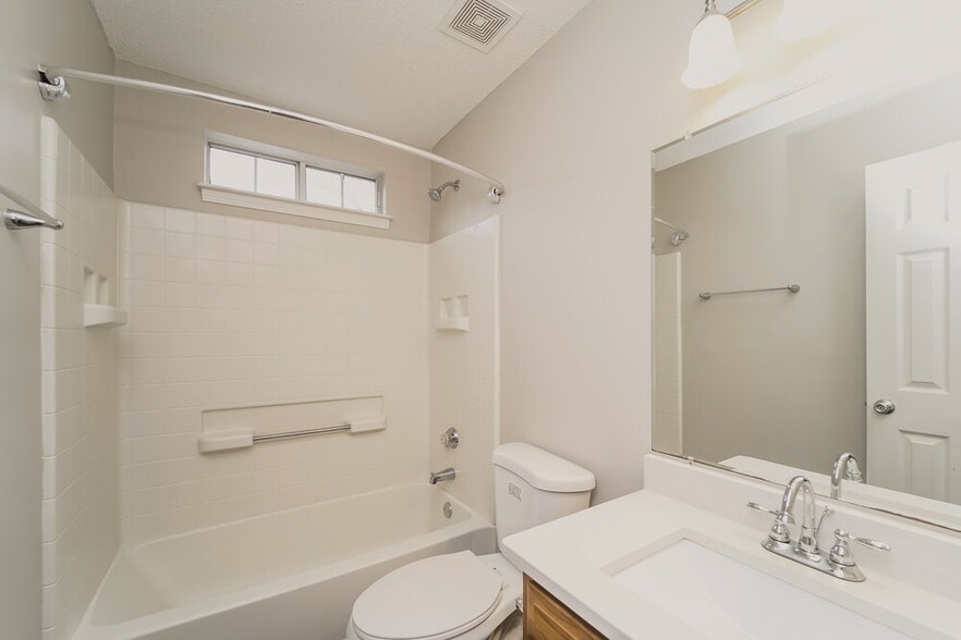 Building Photo - 9225 Merlot Ln