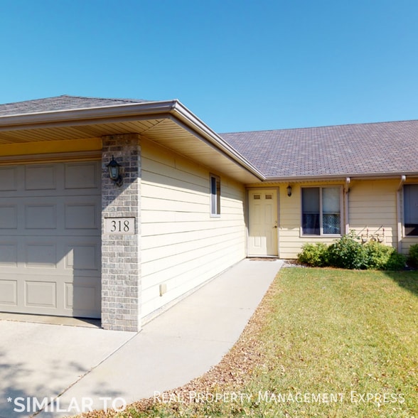 Primary Photo - Spacious 3-bedroom, 1-bathroom apartment