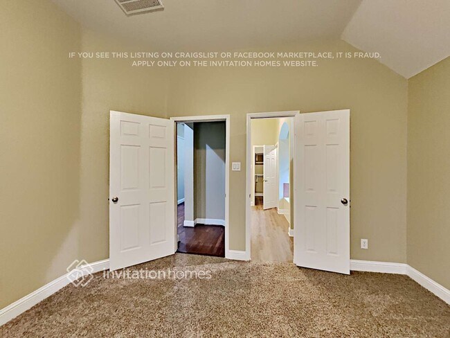 Building Photo - 622 W Fate Main Pl