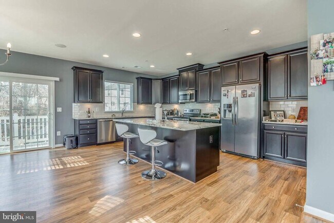 Building Photo - 14755 Malloy Ct