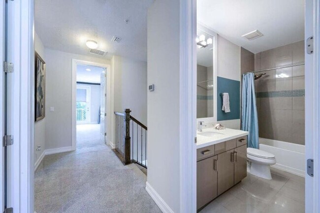 Building Photo - 1932 Juno Landing Ln