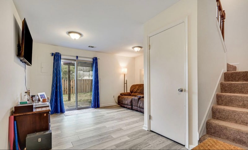 Building Photo - 15304 Gunsmith Terrace