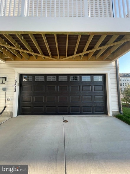 Building Photo - 10622 Meridian Hill Way