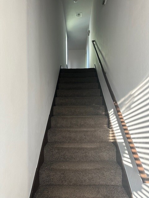 Building Photo - 17337 Sparrowhawk Ln