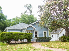 Building Photo - 1015 N 1st St