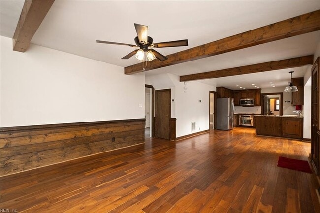 Building Photo - 4125 Duke of Gloucester Dr
