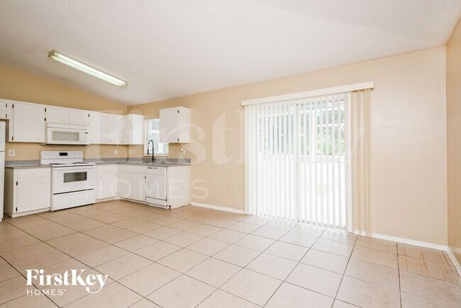 Building Photo - 356 Lake Daisy Cir