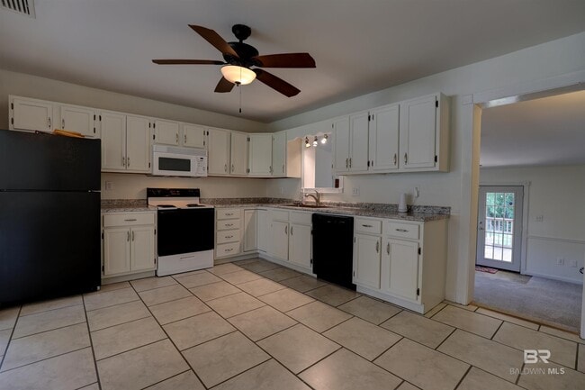 Building Photo - 301 Perdido Ave