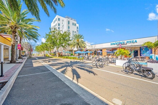 Building Photo - 5 N Osceola Ave