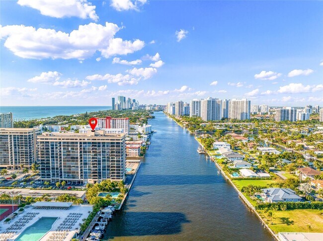 Building Photo - 2017 S Ocean Dr