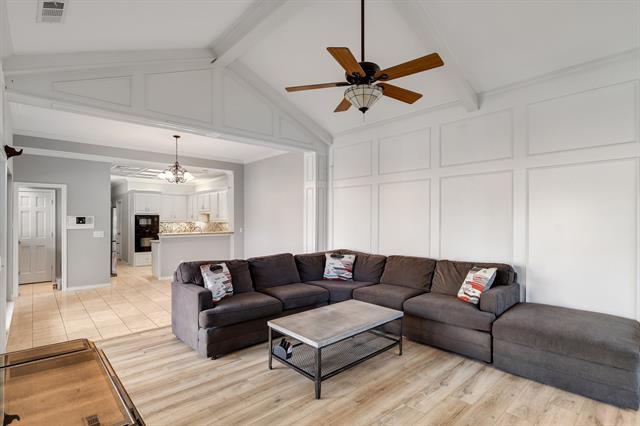 Building Photo - 14773 Bedivere Ct