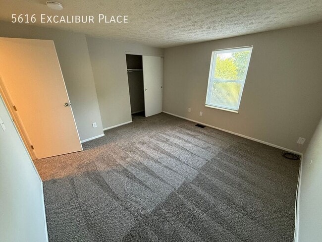 Building Photo - 5616 Excalibur Pl
